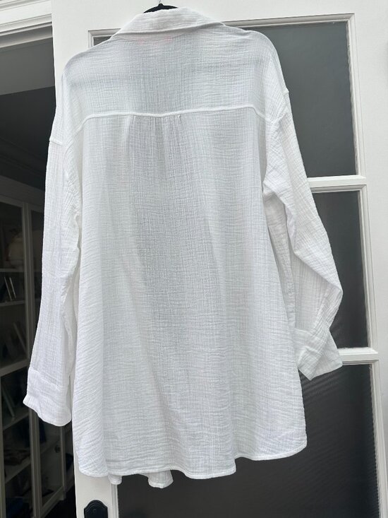 Women's Cotton Button-Down Shirt - Picture 7 of 7